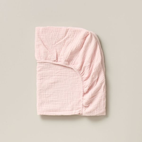 Mousseline beddengoed 60x120 cm in roze van Petite Amélie