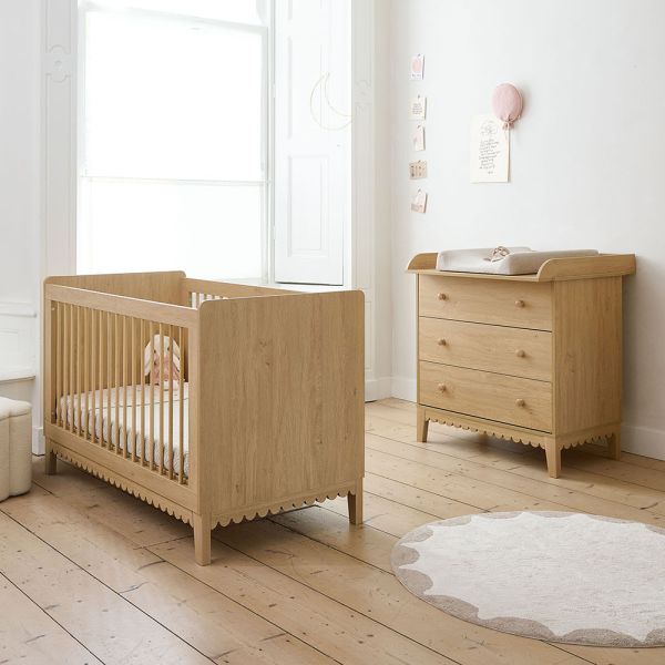 Babykamer compleet Cannelle 2 delig met meegroei bed en commode van Petite Amélie