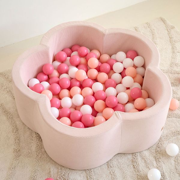 Ballenbak babys roze met 200 ballen in zachte kleuren en polyester corduroy van Petite Amélie