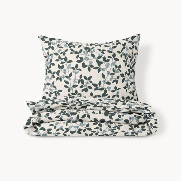 Beige dekbedovertrek met bessen van 120x150 cm van katoen in groen van Petite Amélie 