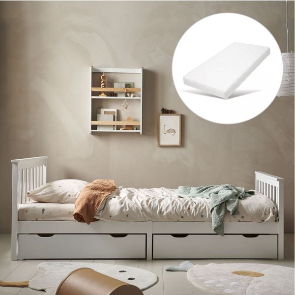 Kinderbed van hout met matras in wit 200x90 cm van Petite Amélie