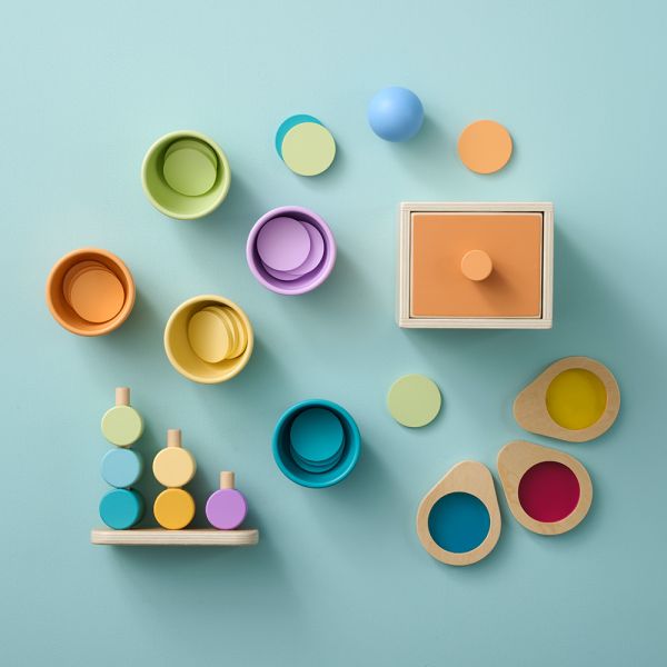 Montessori speelgoed box voor baby van 13 tot 15 maanden van Petite Amélie