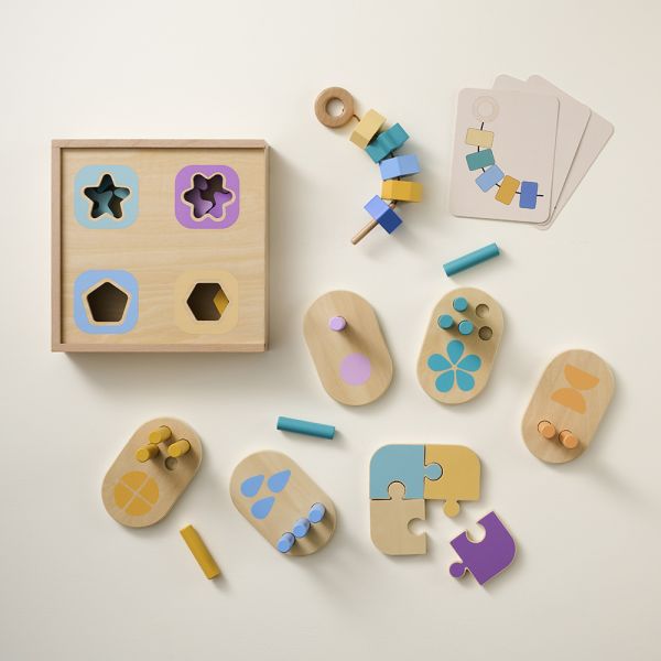 Montessori speelgoed box voor kinderen van 19 tot 21 maanden van Petite Amélie